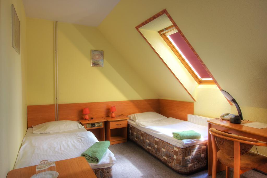 Hotel Margo Cedynia Room photo